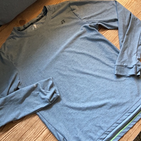 Boys Russel Dri-Power Shirt NWOT - Picture 2 of 4